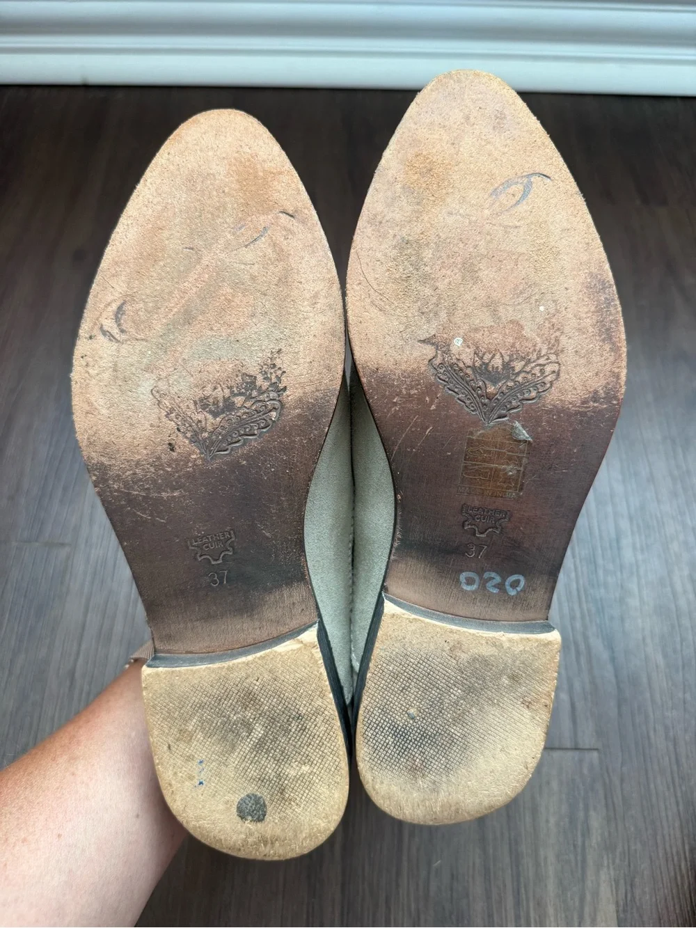 Free People Brady Slip-on Loafers Suede Leather Light Tan Beige Shoes Pointed